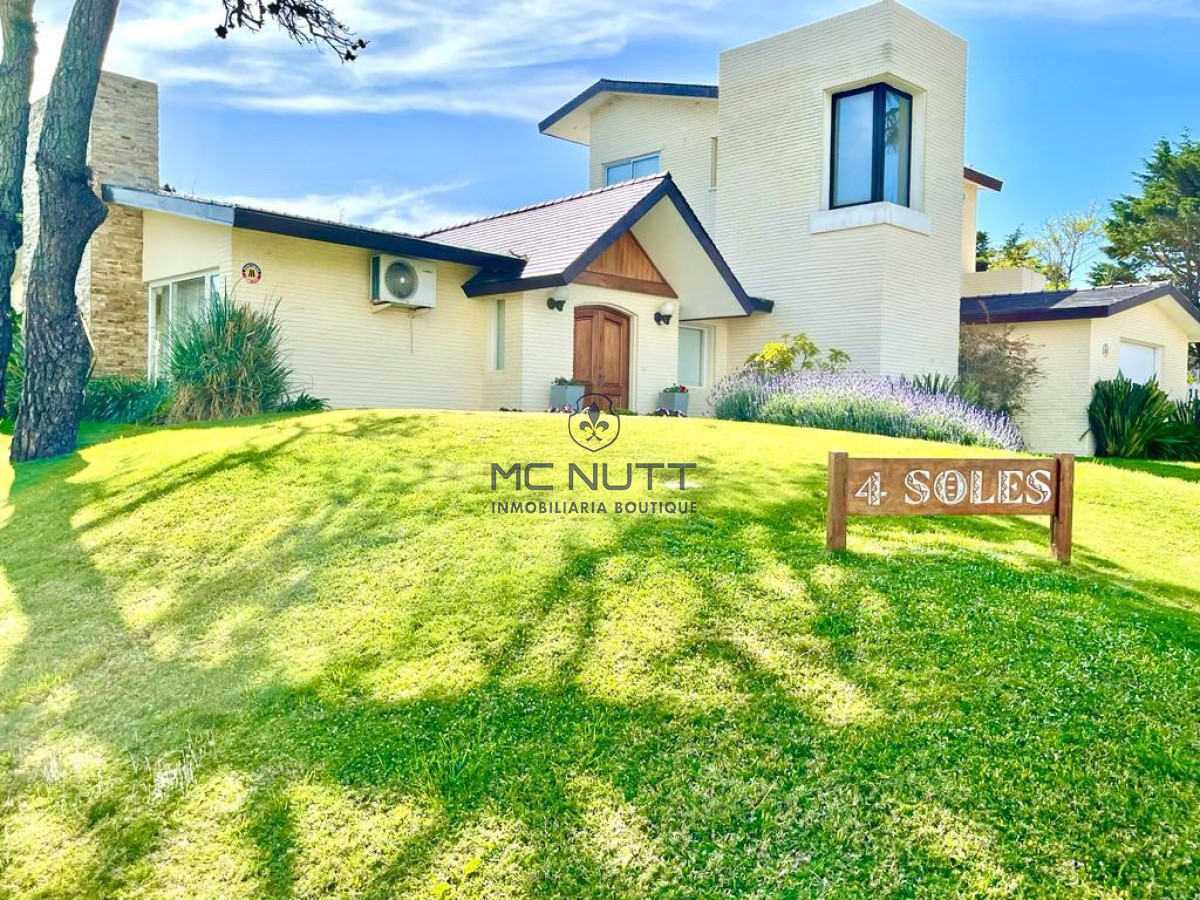 Casa ID.622/ - Casa en venta y alquiler a una cuadra de playa mansa