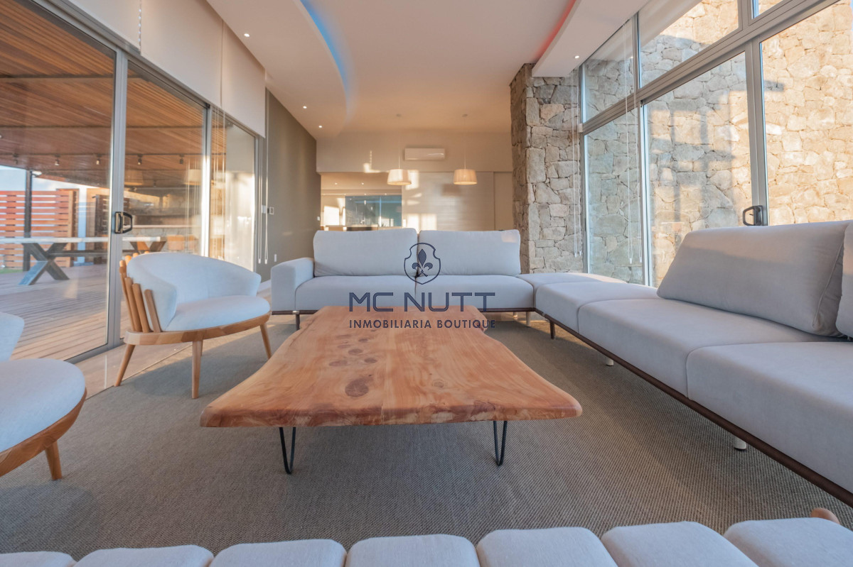 Casa ID.68/ - Casa en  Barrio Privado