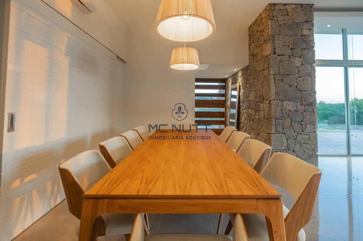 Casa ID.68/ - Casa en  Barrio Privado