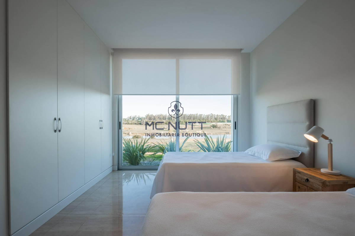 Casa ID.68/ - Casa en  Barrio Privado