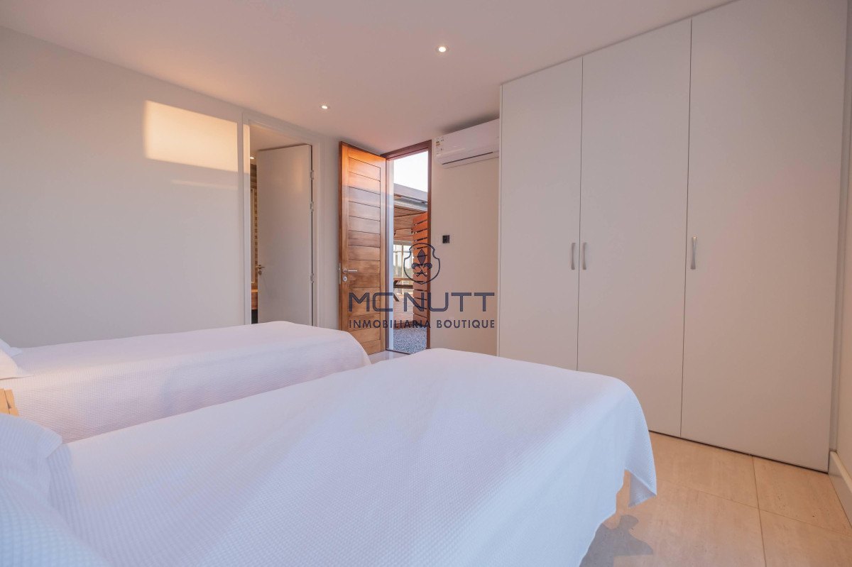 Casa ID.68/ - Casa en  Barrio Privado