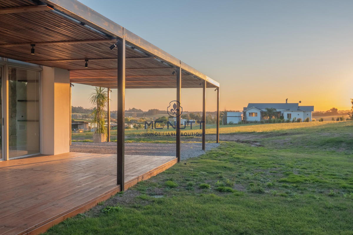 Casa ID.68/ - Casa en  Barrio Privado