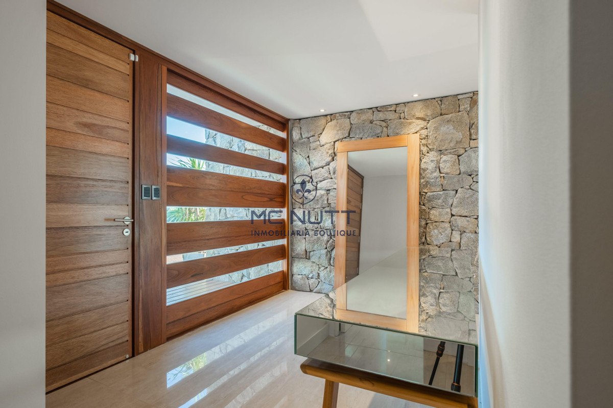 Casa ID.68/ - Casa en  Barrio Privado