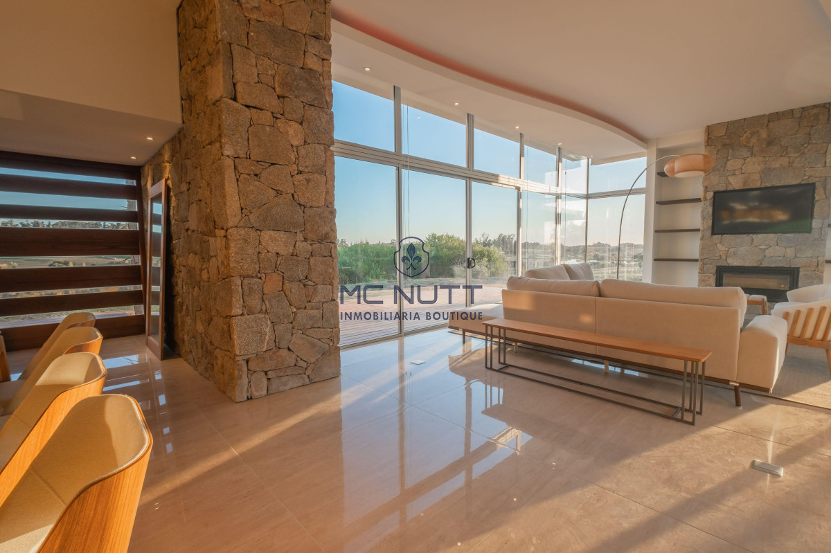 Casa ID.68/ - Casa en  Barrio Privado