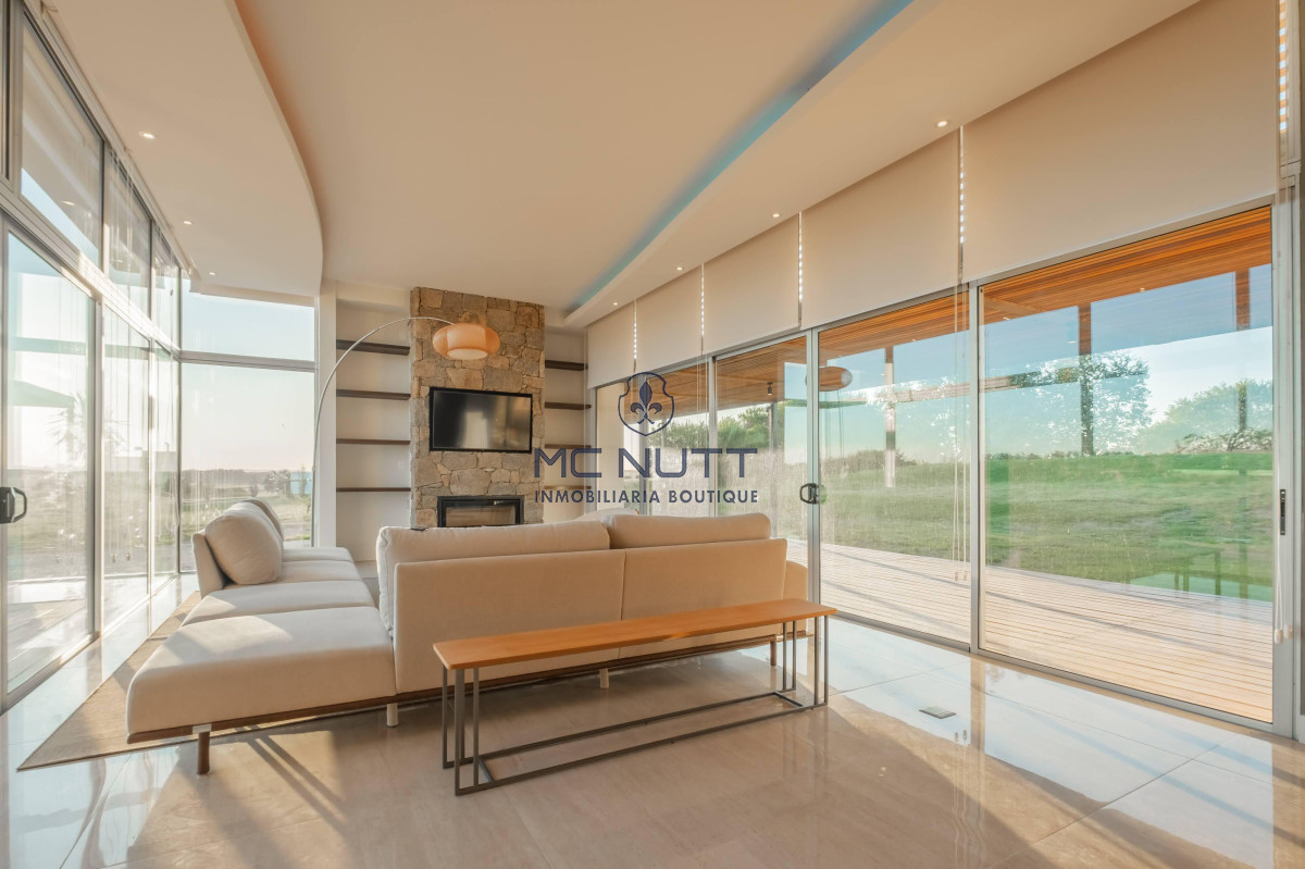 Casa ID.68/ - Casa en  Barrio Privado