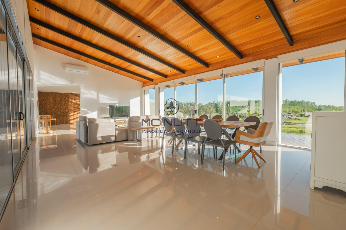 Casa ID.69/ - Casa en  Barrio Privado