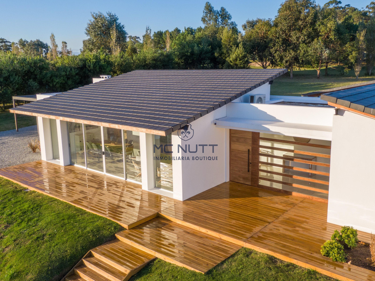 Casa ID.69/ - Casa en  Barrio Privado