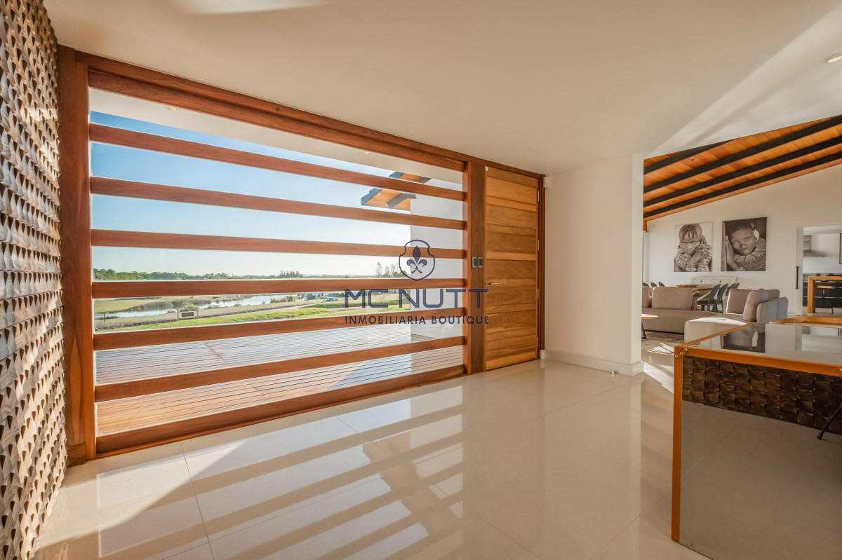 Casa ID.69/ - Casa en  Barrio Privado