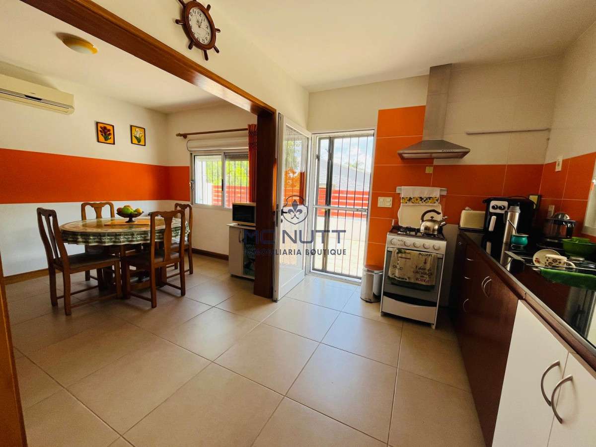 Casa ID.708/ - Casa en venta en Pinares