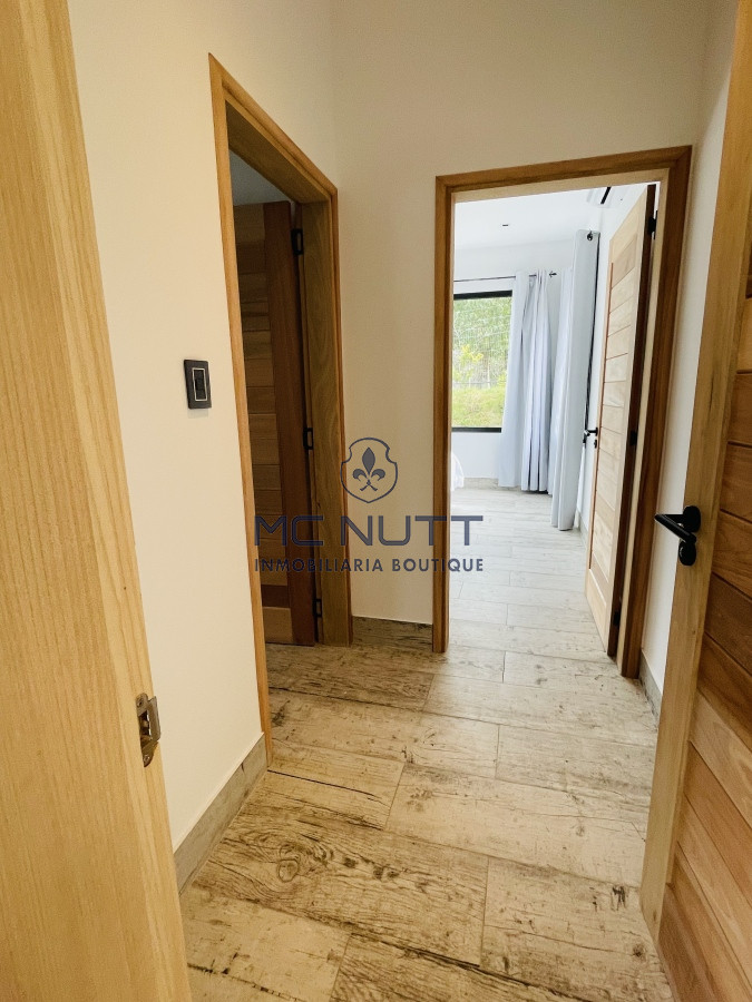 Casa ID.616/ - Hermosa casa en Acres de Solanas