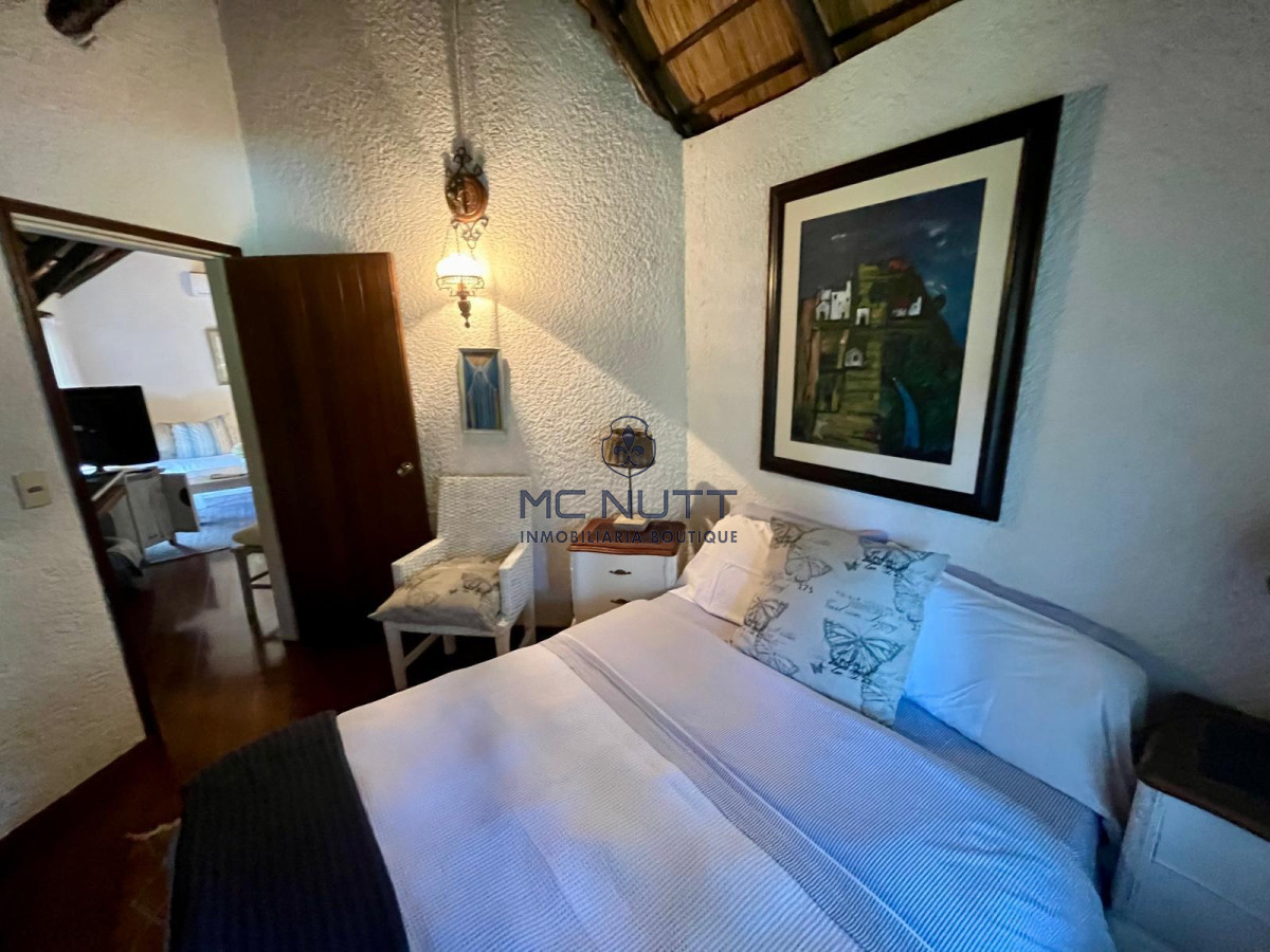 Casa ID.652/ - AMPLIA PROPIEDAD EN VENTA EN MANSA