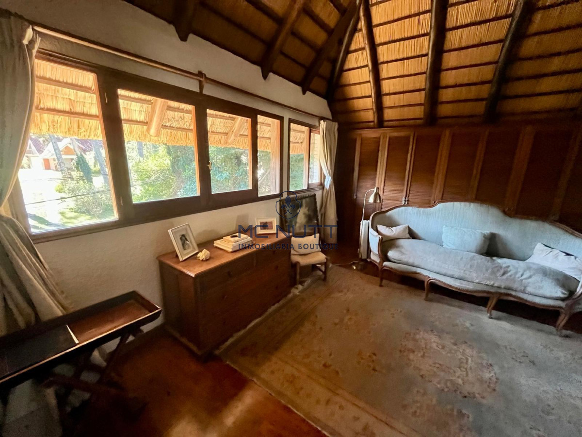 Casa ID.652/ - AMPLIA PROPIEDAD EN VENTA EN MANSA