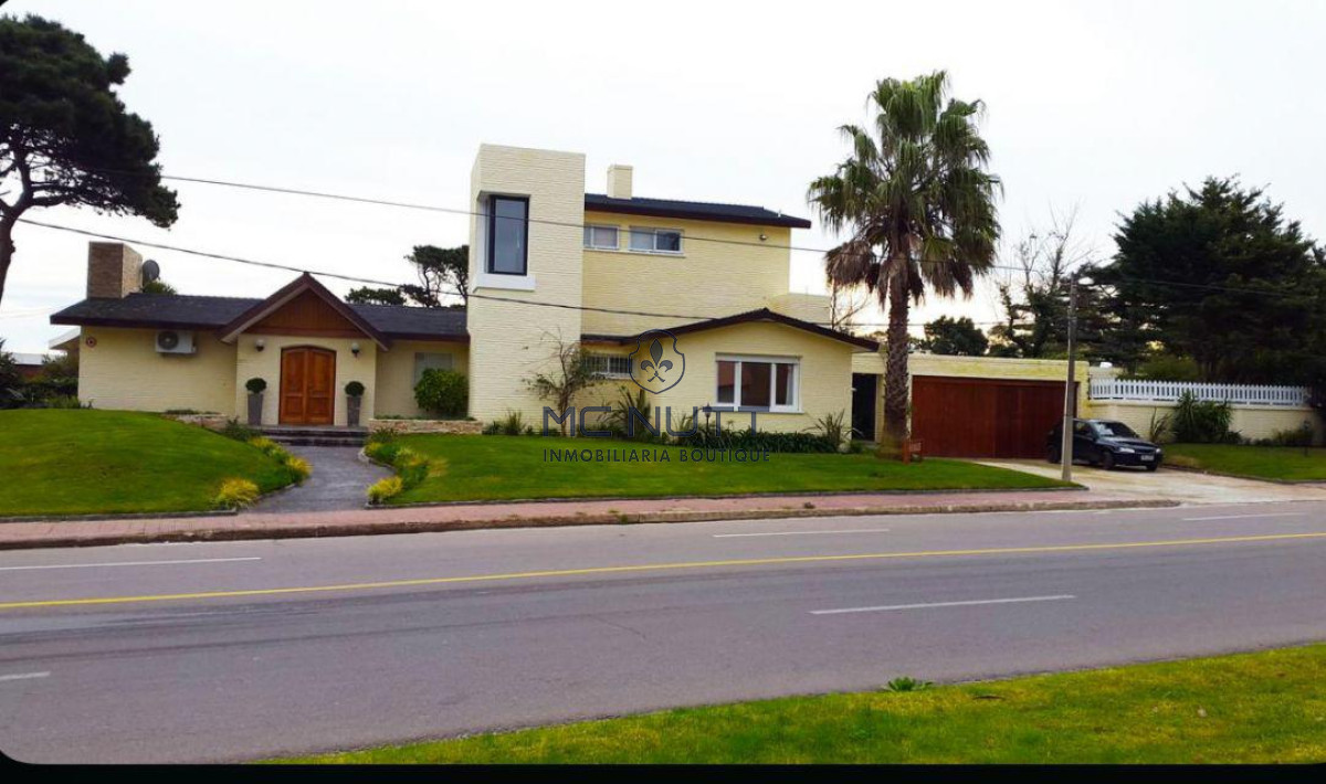 Casa ID.622/ - Casa en venta y alquiler a una cuadra de playa mansa