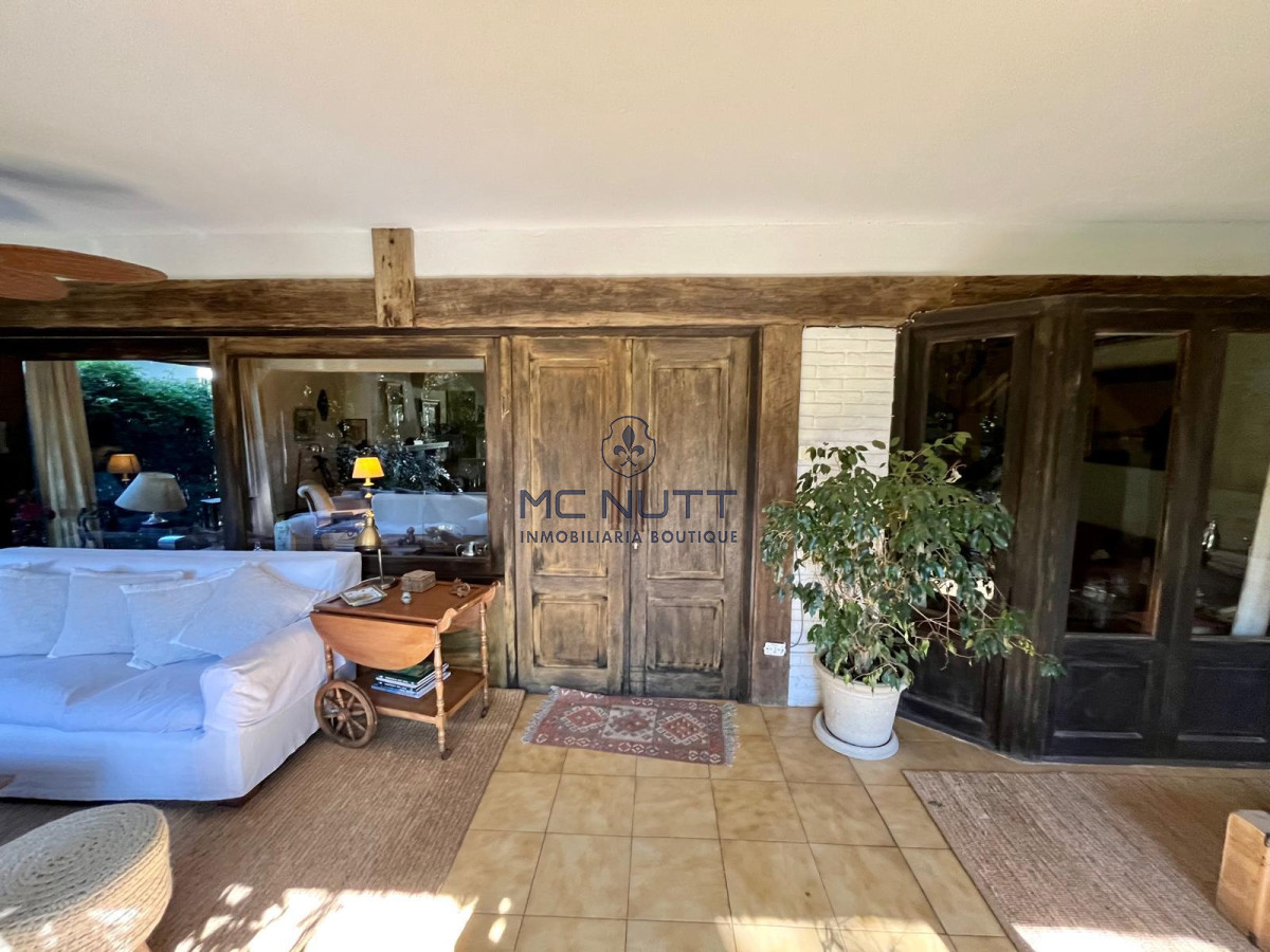 Casa ID.652/ - AMPLIA PROPIEDAD EN VENTA EN MANSA