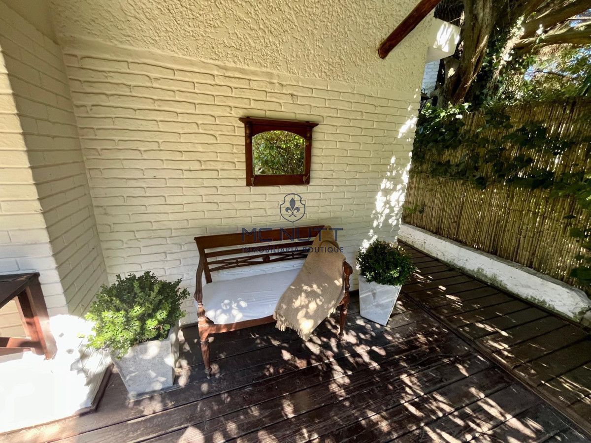 Casa ID.652/ - AMPLIA PROPIEDAD EN VENTA EN MANSA