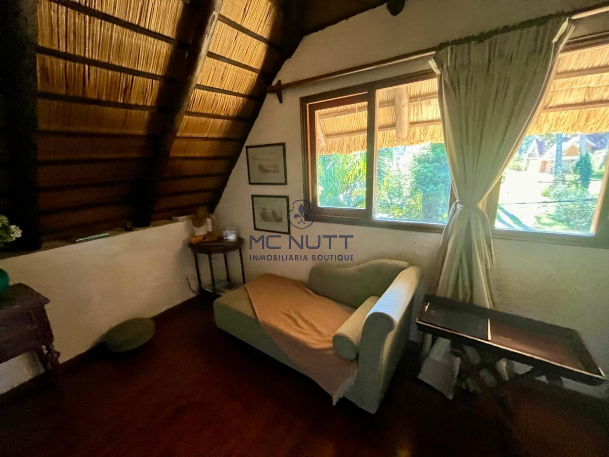 Casa ID.652/ - AMPLIA PROPIEDAD EN VENTA EN MANSA