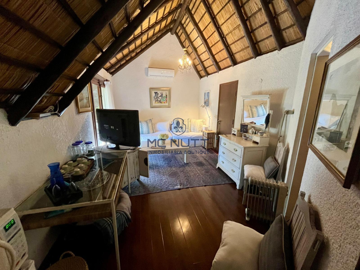 Casa ID.652/ - AMPLIA PROPIEDAD EN VENTA EN MANSA