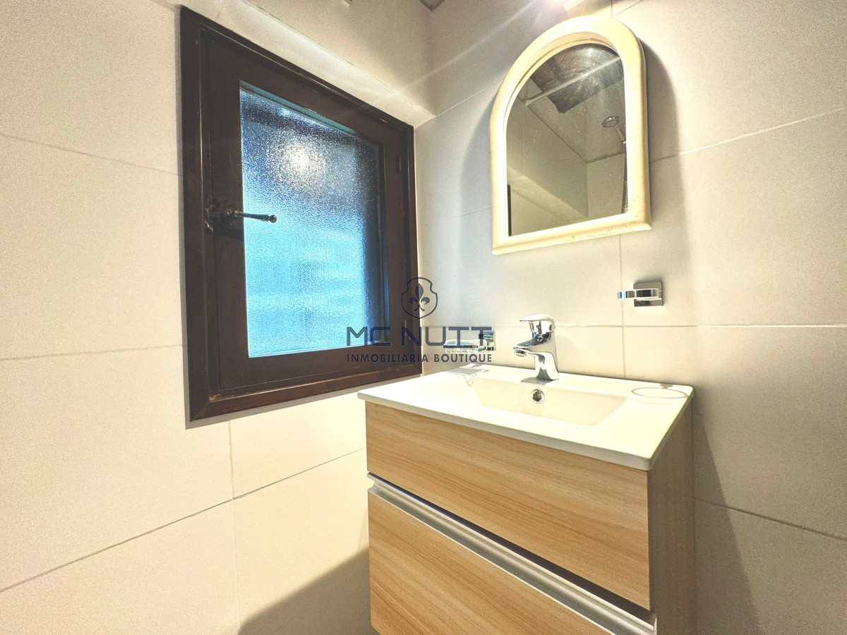 Casa ID.384/ - Amplia casa a 200 metros del mar