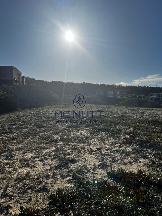Terreno ID.73/ - TERRENO SOBRE EL MAR EN SANTA MONICA