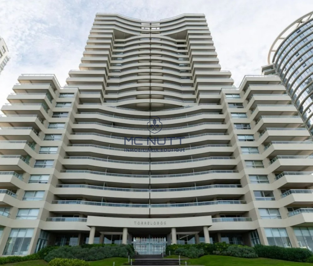 Apartamento Ref.814/ - EDIFICIO TORRE LOBOS EN VENTA 3 DORMITORIOS