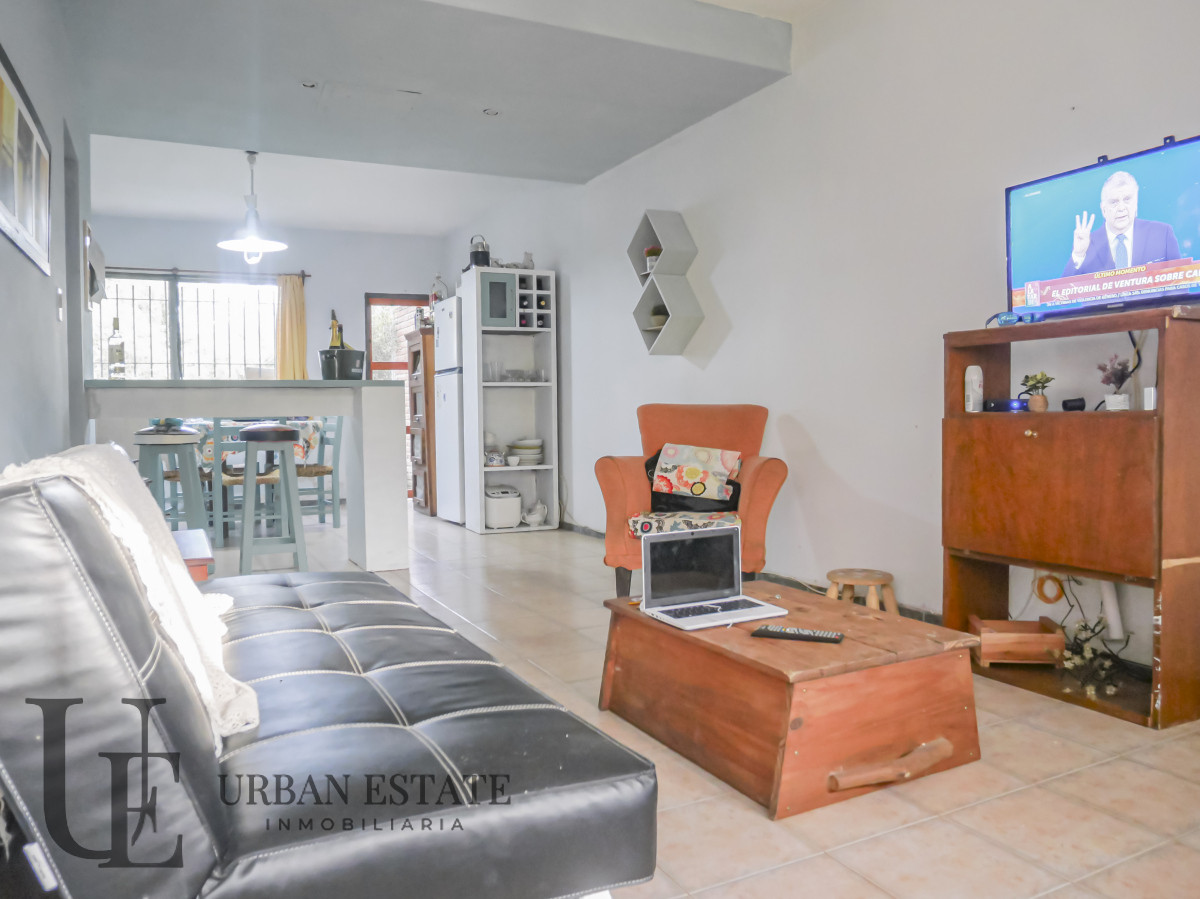 Casa ID.563 - Venta Casa 9 Dormitorios 4 Baños, En La Floresta