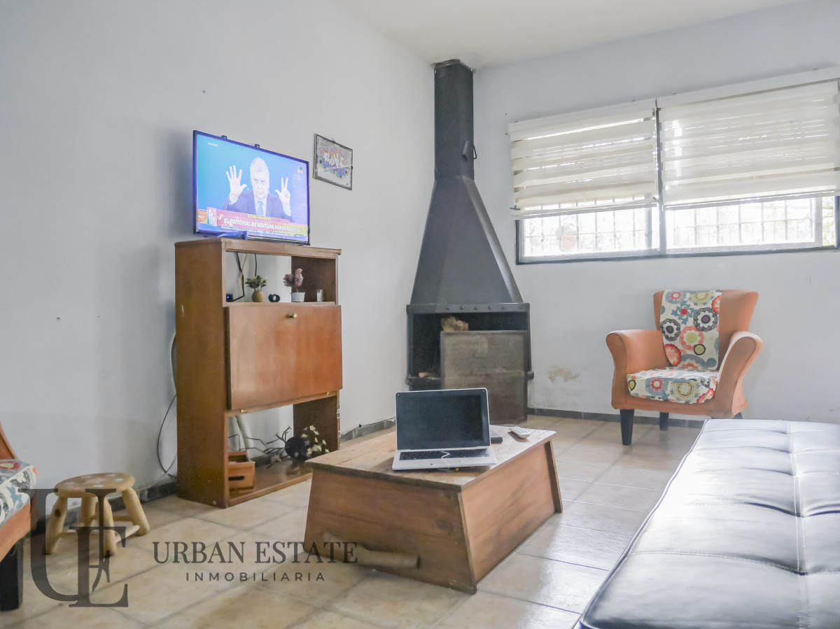 Casa ID.563 - Venta Casa 9 Dormitorios 4 Baños, En La Floresta