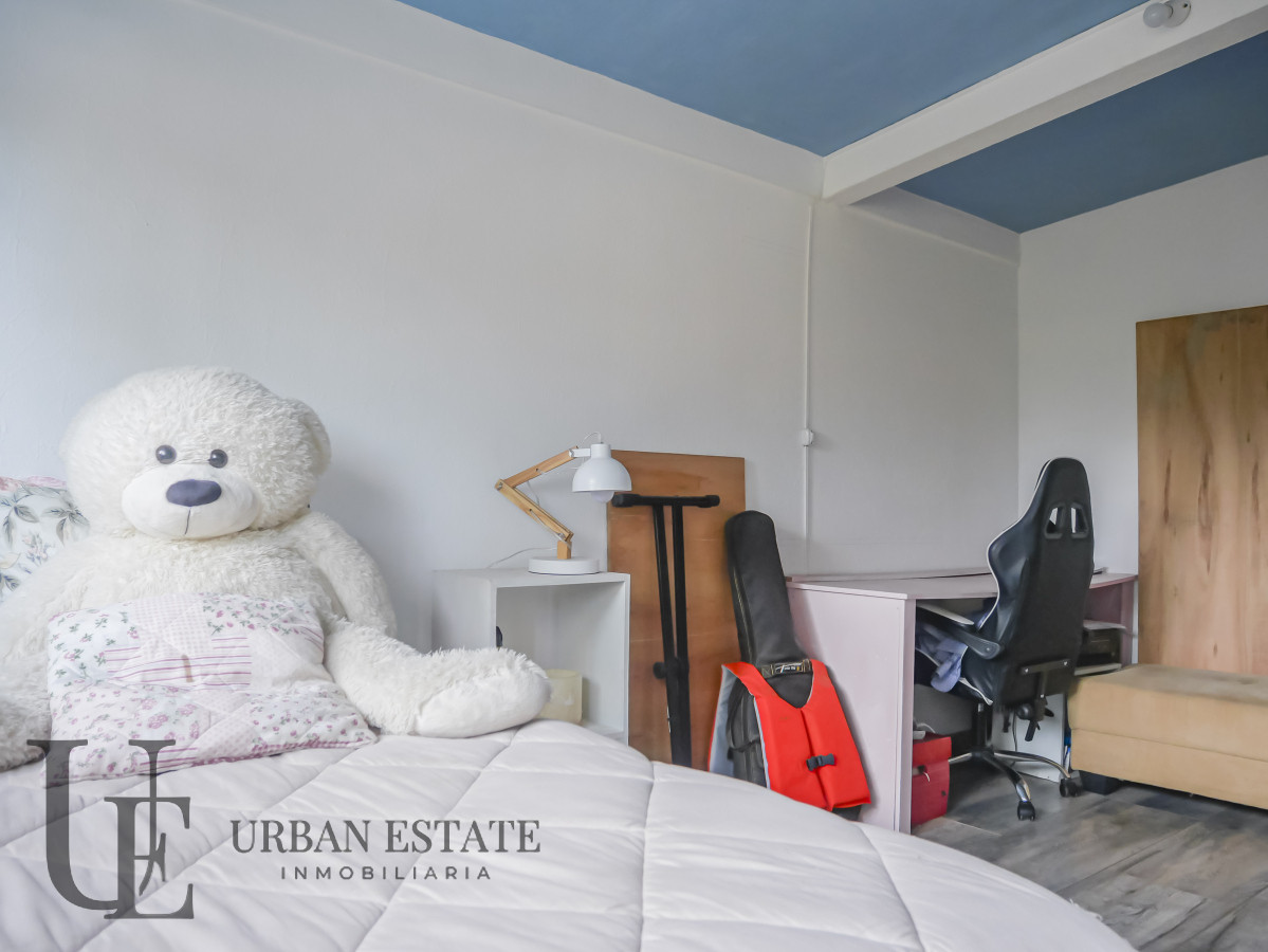 Casa ID.563 - Venta Casa 9 Dormitorios 4 Baños, En La Floresta