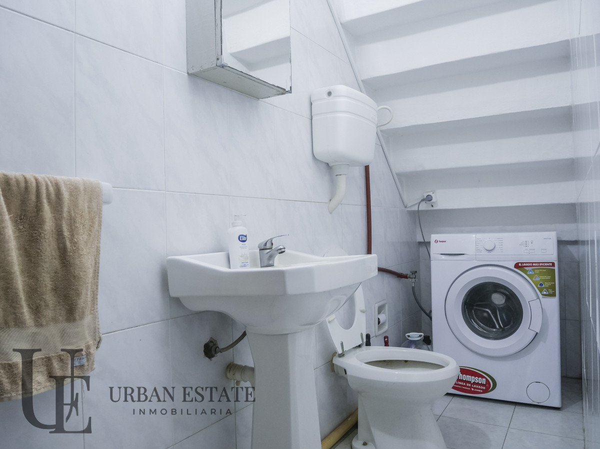 Casa ID.563 - Venta Casa 9 Dormitorios 4 Baños, En La Floresta