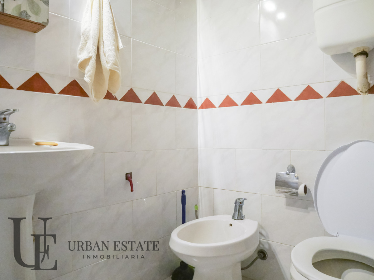 Casa ID.563 - Venta Casa 9 Dormitorios 4 Baños, En La Floresta