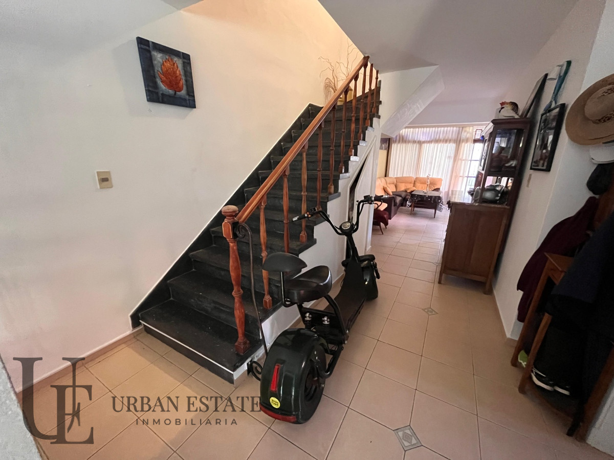 Casa ID.388 - Alquiler Anual Casa 3 Dormitorios + Apartamento De Servicio, En San Rafael