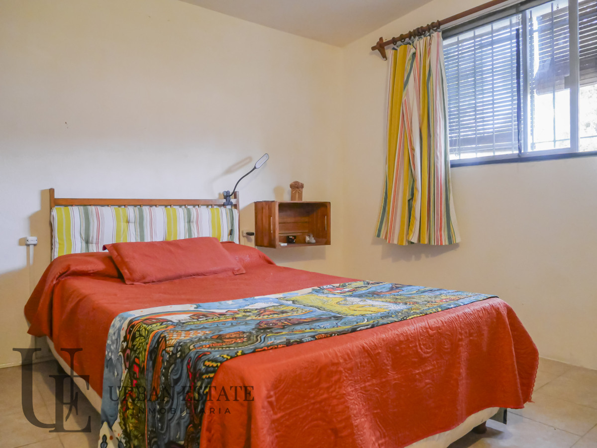 Casa ID.563 - Venta Casa 9 Dormitorios 4 Baños, En La Floresta