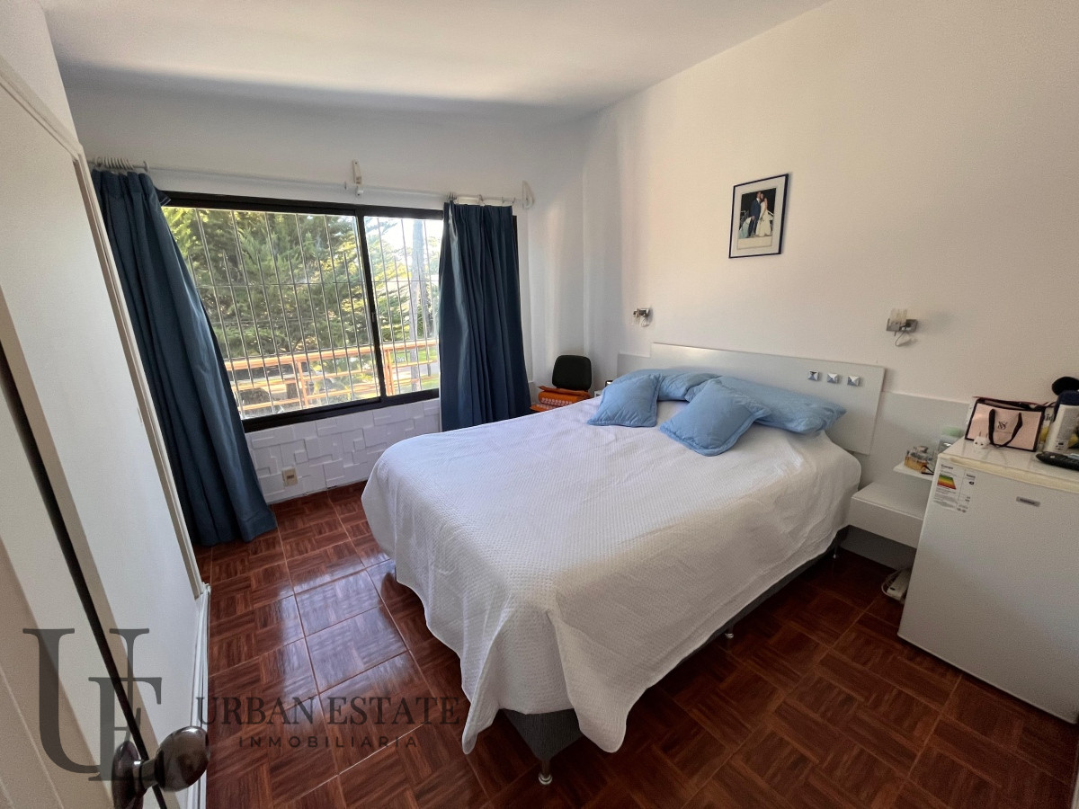 Casa ID.388 - Alquiler Anual Casa 3 Dormitorios + Apartamento De Servicio, En San Rafael
