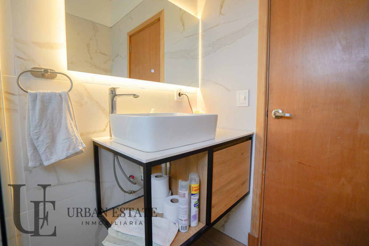 Casa ID.570 - Venta Casa 3 Dormitorios Cumbres de Carrasco Barrio Privado  