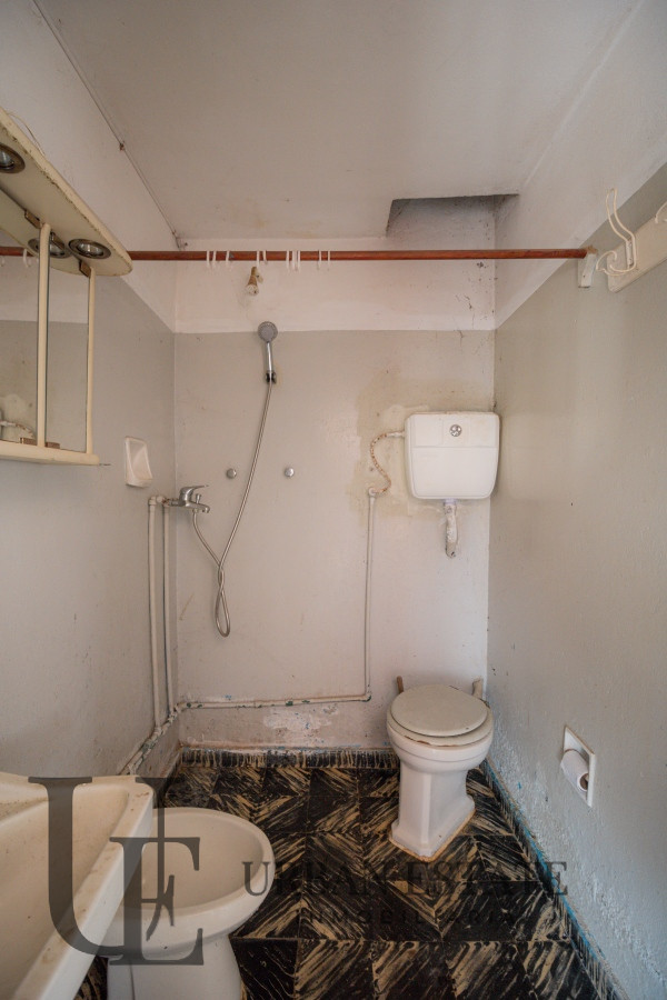 Casa ID.502 - Venta Casa 2 Dormitorios + Apartamento De Servicio, En Pando