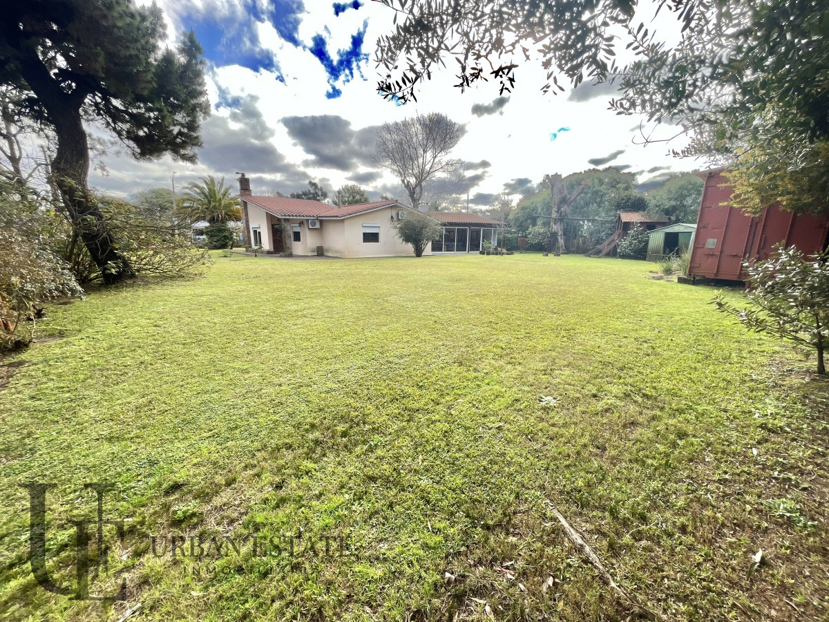 Casa ID.493 - Alquiler Casa 3 Dormitorios 3 Baños Frente Al Mar, En Salinas Sur 