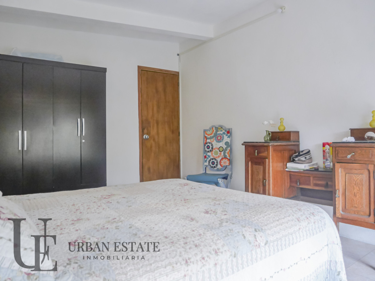 Casa ID.563 - Venta Casa 9 Dormitorios 4 Baños, En La Floresta