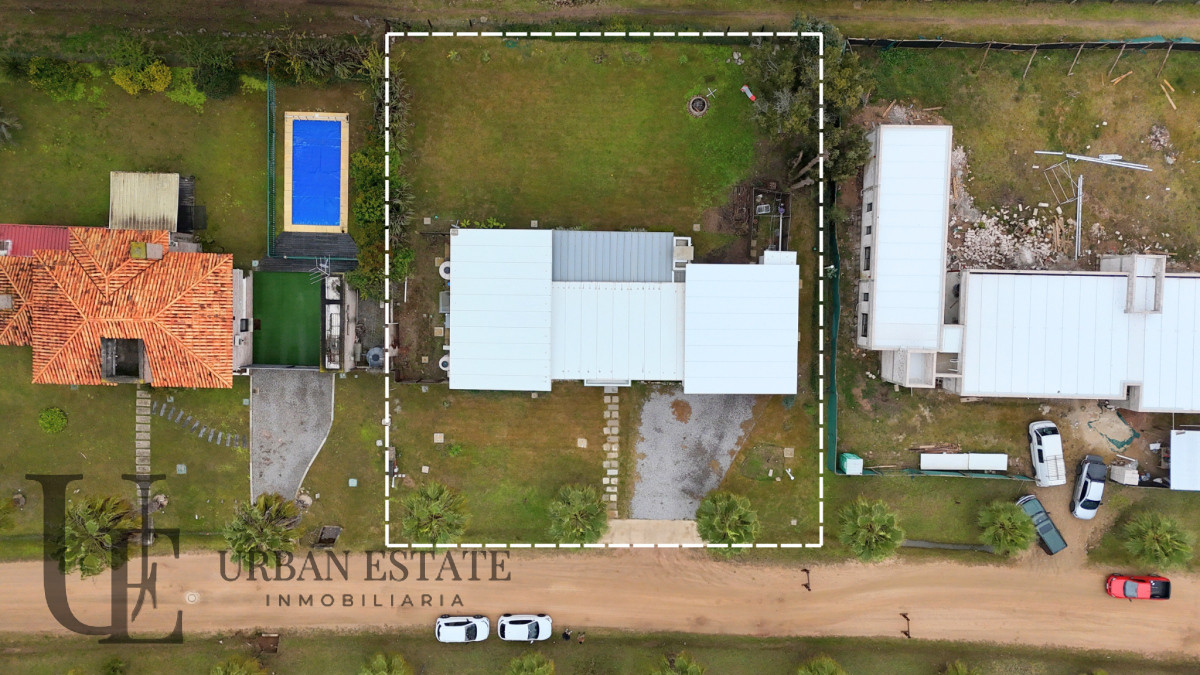 Casa ID.570 - Venta Casa 3 Dormitorios Cumbres de Carrasco Barrio Privado  