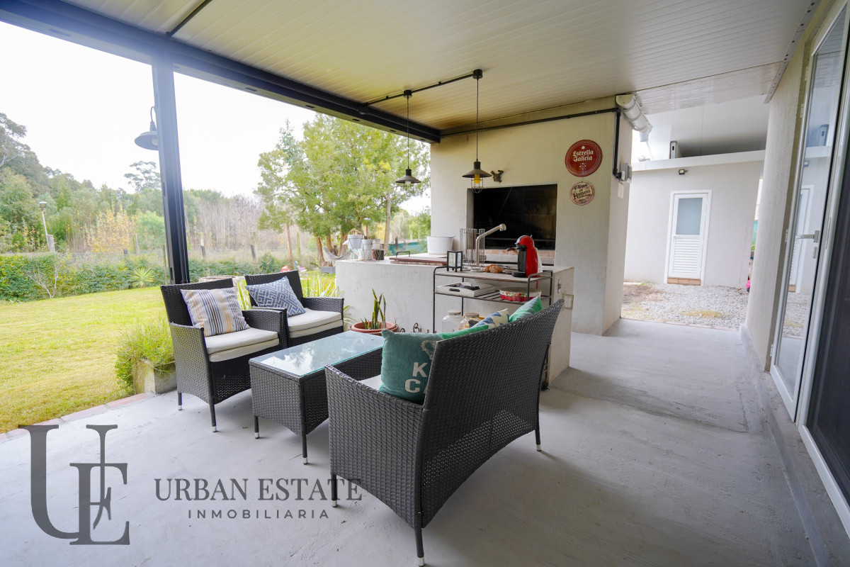 Casa ID.570 - Venta Casa 3 Dormitorios Cumbres de Carrasco Barrio Privado  