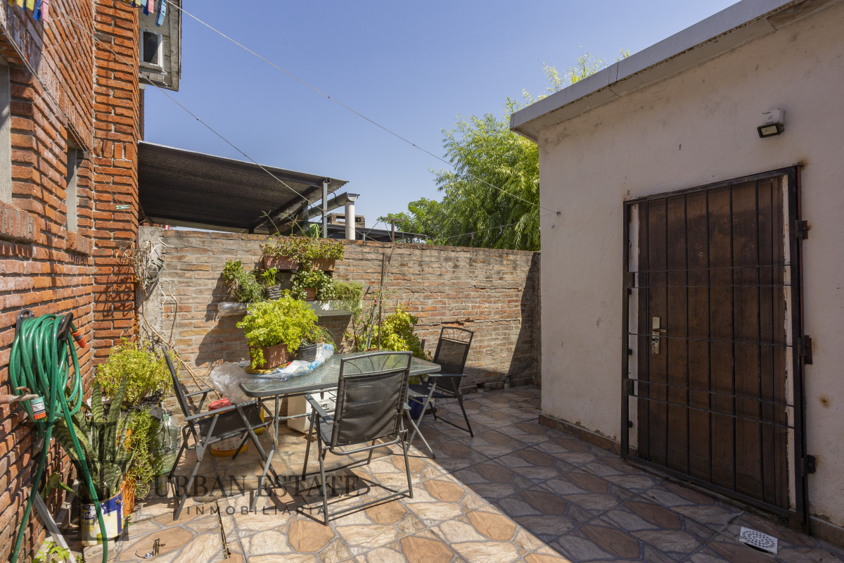 Casa ID.567 - Venta Cooperativa 3 Dormitorios Con Patio, En Conciliación 