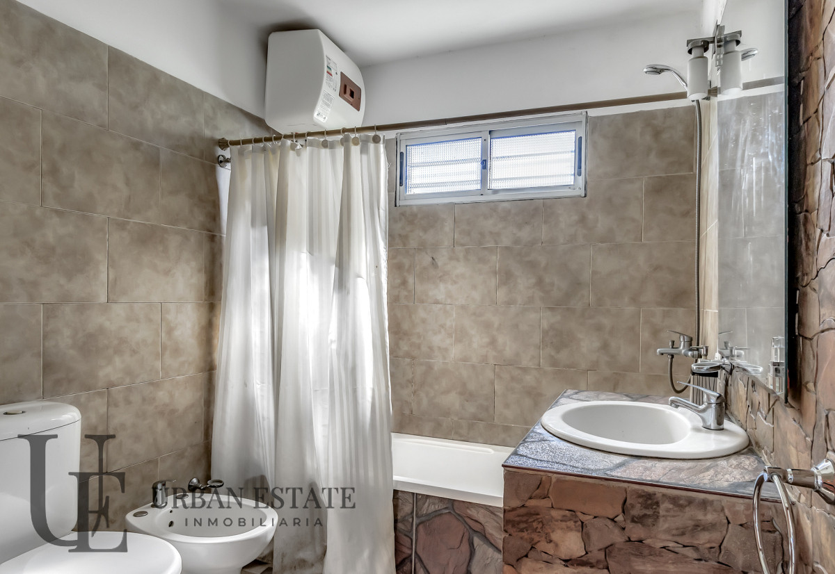 Casa ID.558 - Venta Casa 2 Dormitorios Con Gran Terreno Barra de Portezuelo 