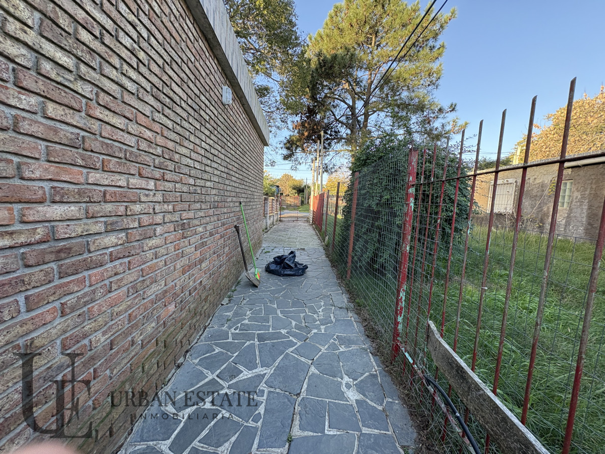 Casa ID.569 - Alquiler Casa 2 Dormitorios Con Parillero, En Neptunia Sur 