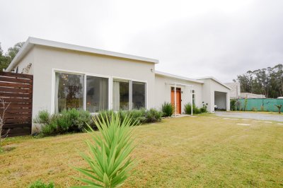 Venta Casa 3 Dormitorios Cumbres de Carrasco Barrio Privado  