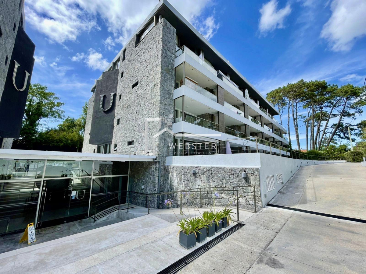Apartamento ID.2177 - Venta apartamento en Punta Este, 2 dormitorios, 2 baños, parrillero propio