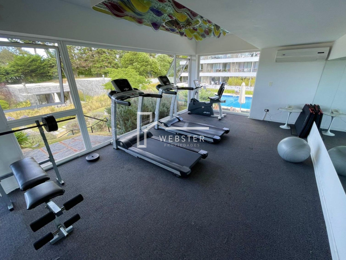 Apartamento ID.2177 - Venta apartamento en Punta Este, 2 dormitorios, 2 baños, parrillero propio