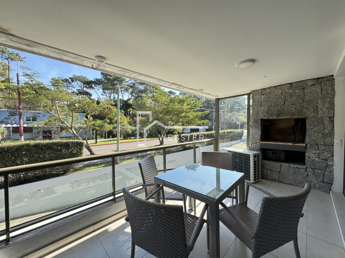 Apartamento ID.2177 - Venta apartamento en Punta Este, 2 dormitorios, 2 baños, parrillero propio