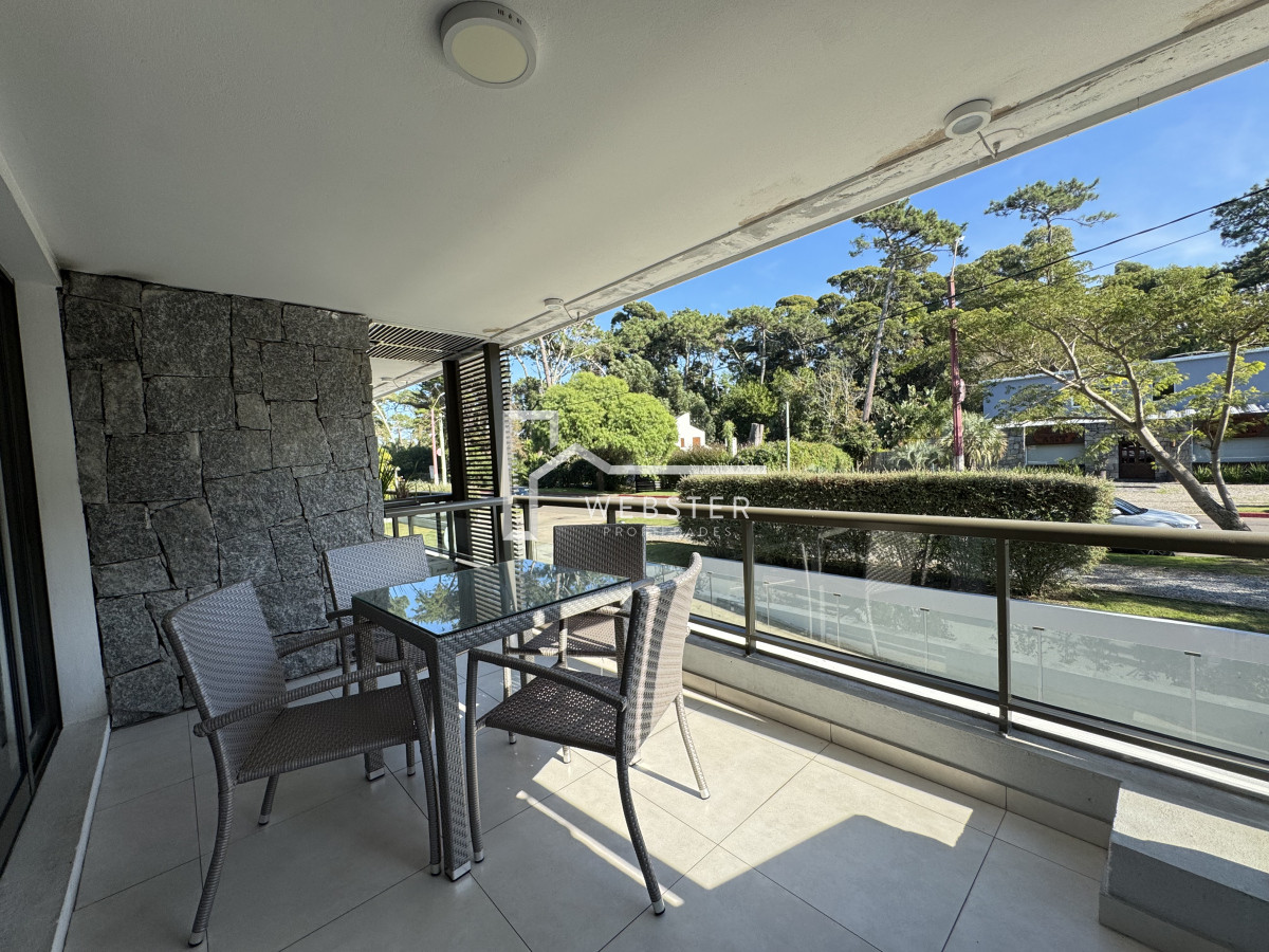 Apartamento ID.2177 - Venta apartamento en Punta Este, 2 dormitorios, 2 baños, parrillero propio