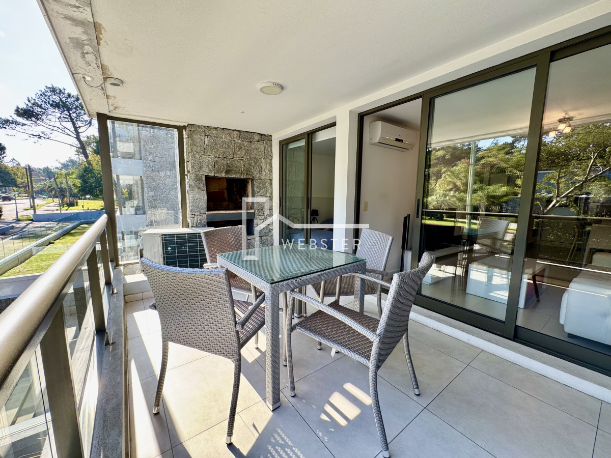Apartamento ID.2177 - Venta apartamento en Punta Este, 2 dormitorios, 2 baños, parrillero propio