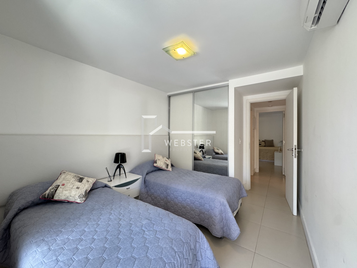 Apartamento ID.2177 - Venta apartamento en Punta Este, 2 dormitorios, 2 baños, parrillero propio