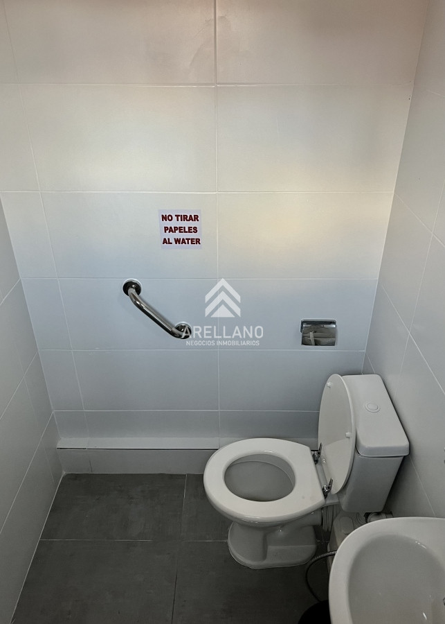 Apartamento ID.3718 - Venta apartamento en playa mansa 2 dormitorios 2 baños y parrillero
