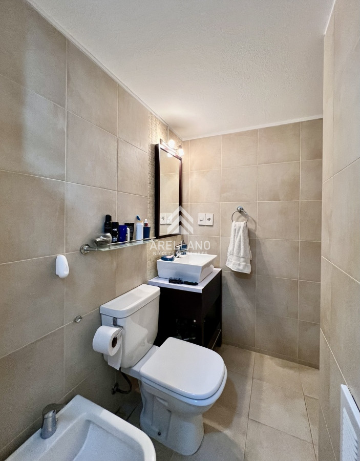 Apartamento ID.3718 - Venta apartamento en playa mansa 2 dormitorios 2 baños y parrillero